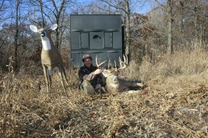 Iowa Rack Shack Hunting Blind Trophy Buck Kill